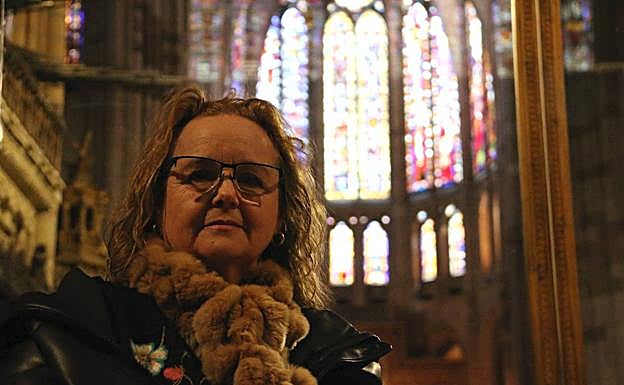 Imagen. Concha Reguera, restauradora de vidrieras..