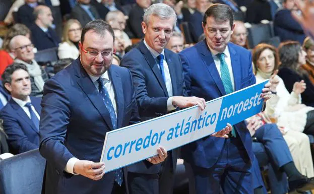 Los presidentes de Castilla y León, Asturias y Galicia, participan en el Foro 'Corredor Atlántico Noroeste'. 