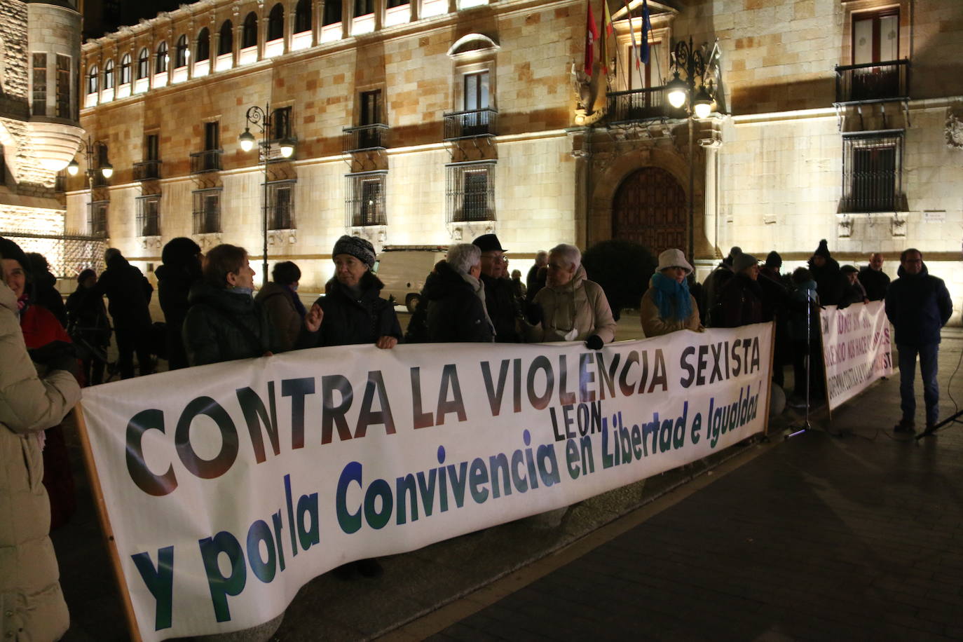 La plataforma contra la violencia machista en León convoca frente a Botines otro lunes sin sol.