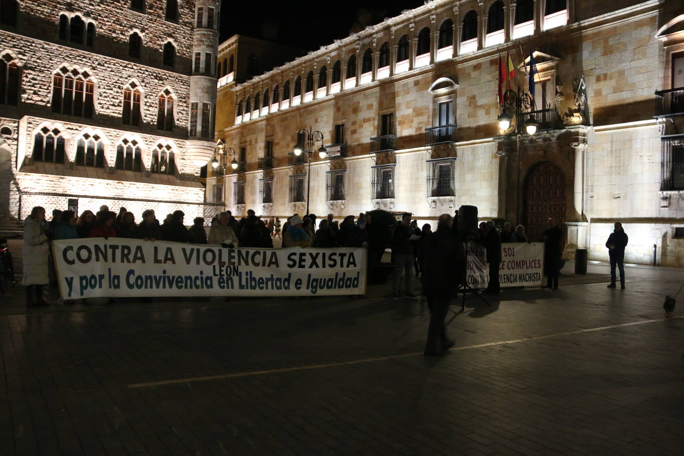 La plataforma contra la violencia machista en León convoca frente a Botines otro lunes sin sol.