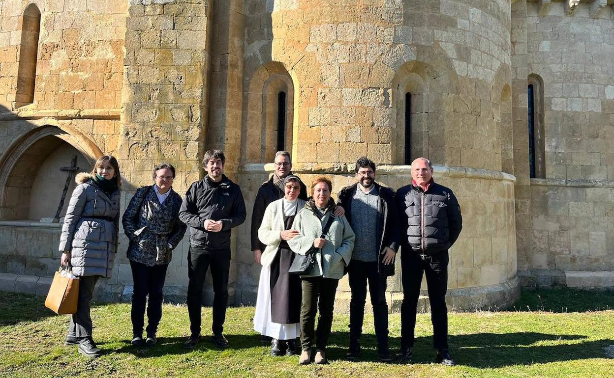 Comisiónde Patrimonio celebrada en el Monasterio de Gradefes.