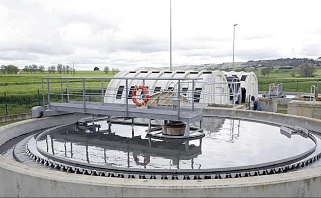 El plazo de ejecución de las obras es de 18 meses y con ellas se solucionará el principal problema del tratamiento de las aguas residuales del municipio