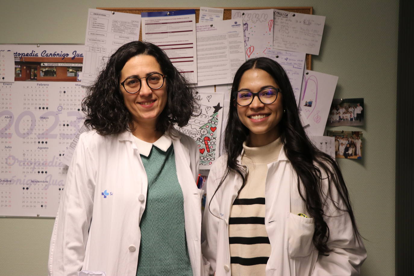 Las oncólogas Ana López González y Mariana López Flores son la cara visible de la investigación clínica contra el cáncer en el Hospital de León. 