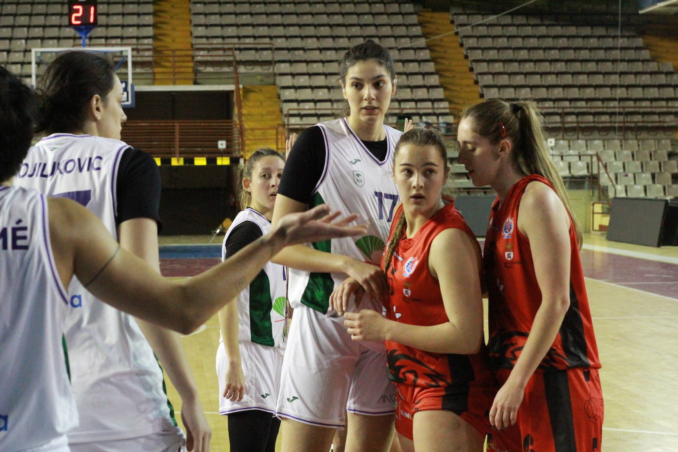 Fotos: Partido entre el BF León y el Mijas