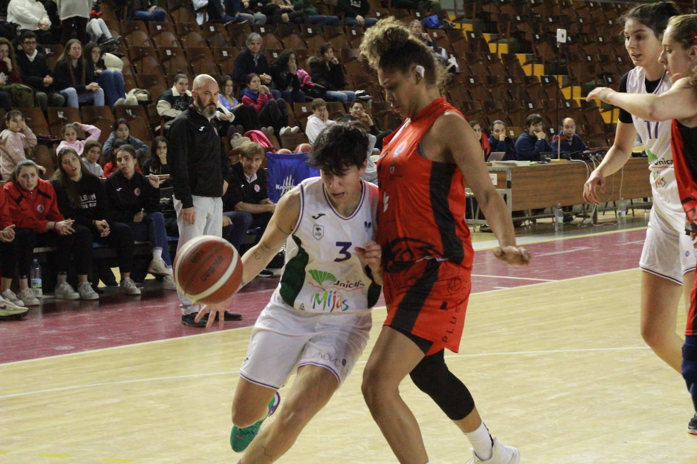 Fotos: Partido entre el BF León y el Mijas