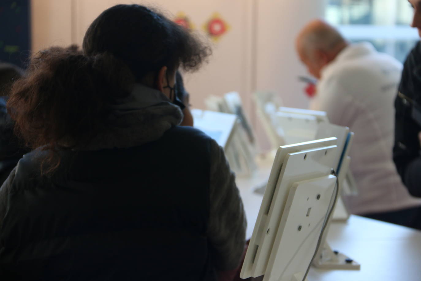 León celebra en el Incibe el XX Día de la Internet Segura con un convenio entre Universidad y Secretaría de Estado en Ciberseguridad para poner en marcha un CyberCamp y ayudar a colectivos vulnerables y personas mayores en el manejo de internet | 6.000 colegios de toda España participan en talleres para difundir el trabajo del 017 | Uno de cada tres usuarios de internet es menor.