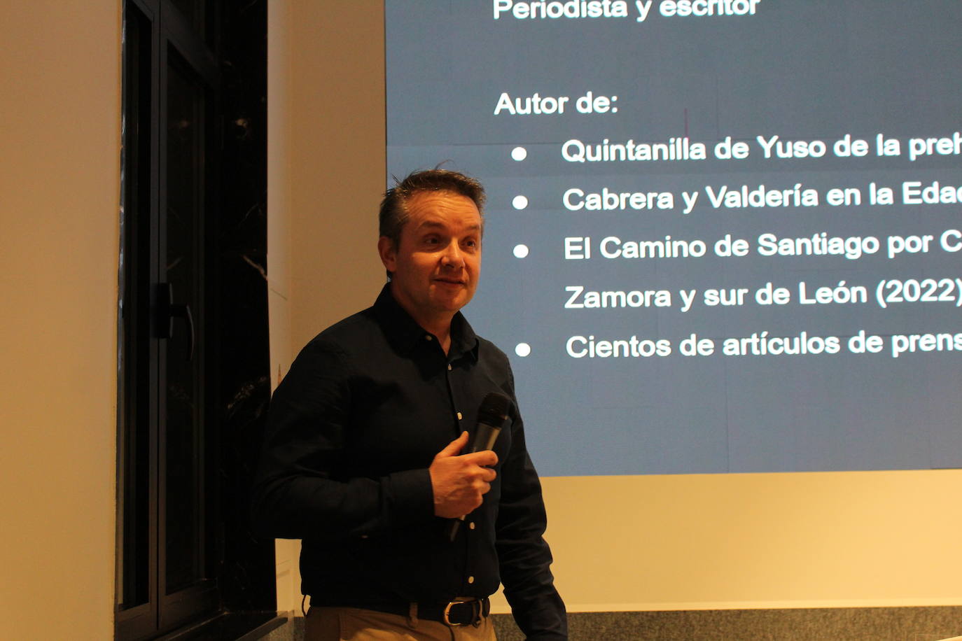 Presentación de los libros de Sergio Carracedo, 'Cabrera y Valdería en la Edad Media' y 'El Camino de Santiago por Cabrera'. 