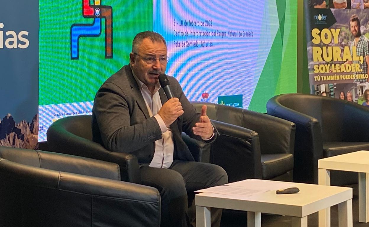 Morán ha dado a conocer las iniciativas que la Diputación se están tutelando y poniendo en marcha para ayudar al medio rural a superar su crisis demográfica y económica