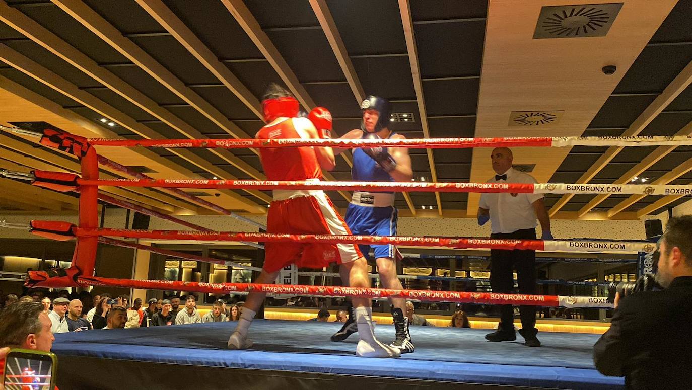 Imagen de la velada de boxeo en el Olímpico de León 