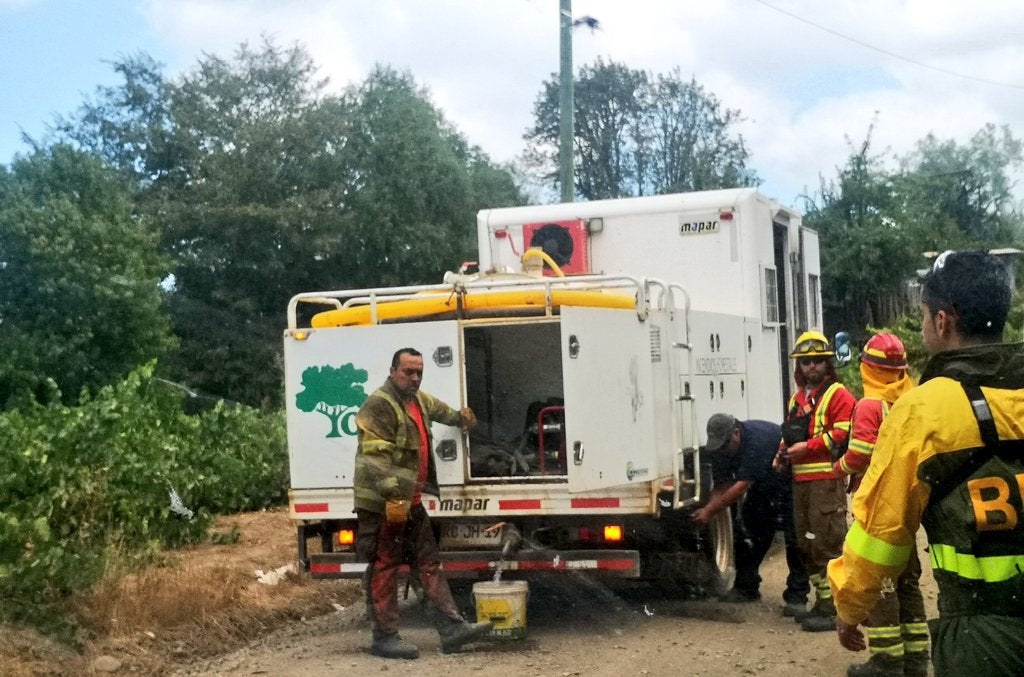 La Brigada de Refuerzo en Incendios Forestales con base en Tabuyo del Monte realiza su primera misión de apoyo internacional en Chile. Colaboración, empeño y sacrificio, sus banderas en esta intervención. 