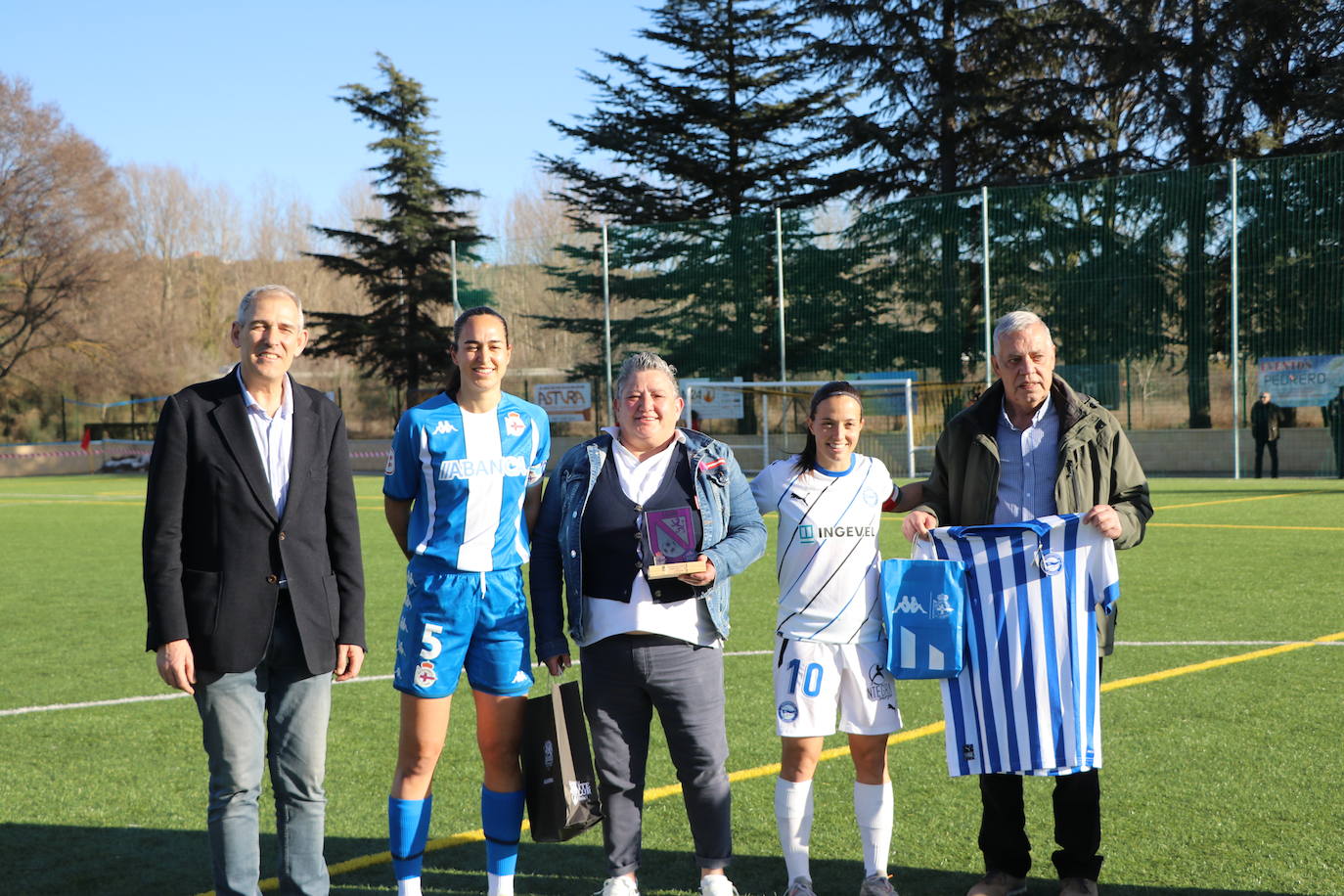 Homenaje a Celsa García Robles