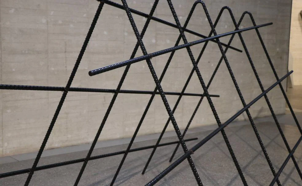 La colección 'Concretos' aborda la evolución del hormigón como elemento de construcción hasta convertirse en un icono del arte contemporáneo.