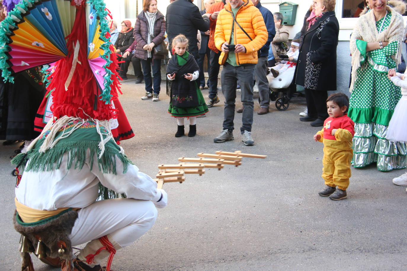 Cimanes del Tejar ha celebrado una de sus fiestas más enraizadas, el antruejo más tradicional