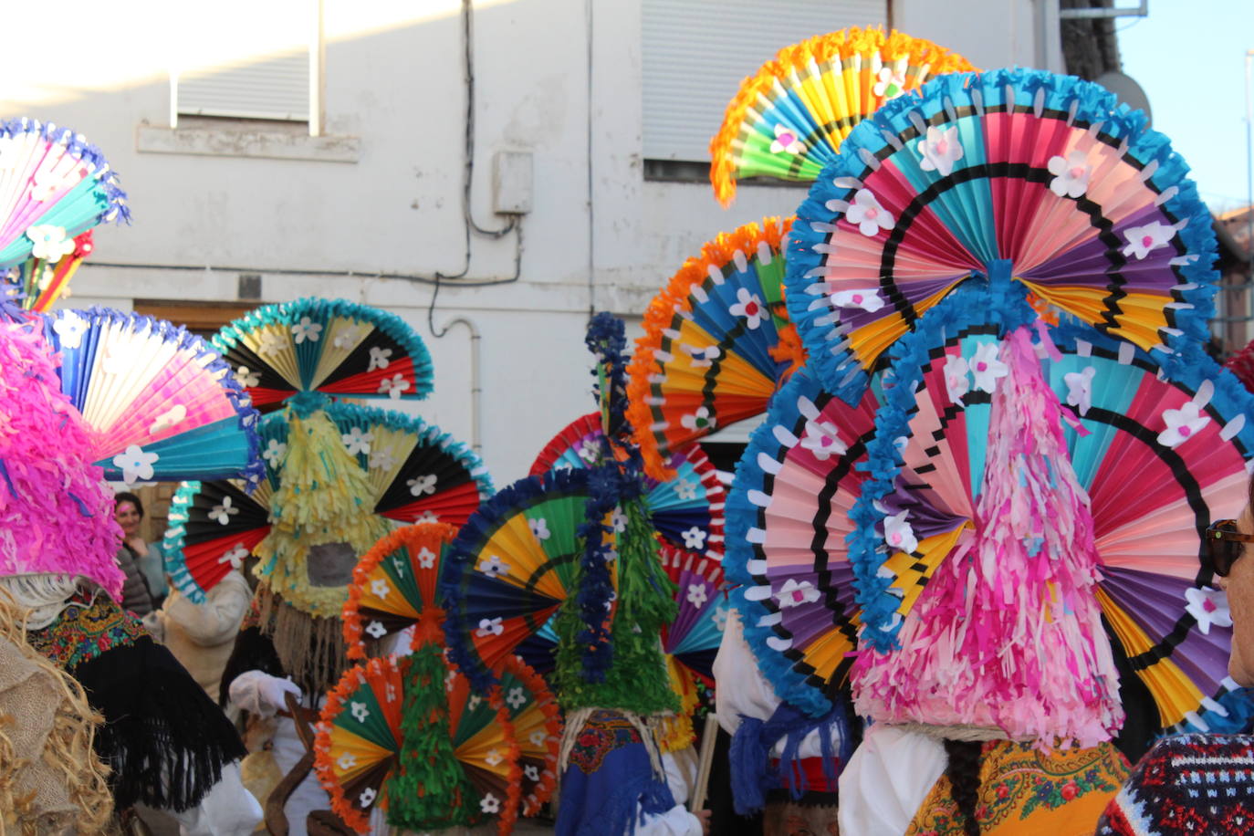 Cimanes del Tejar ha celebrado una de sus fiestas más enraizadas, el antruejo más tradicional