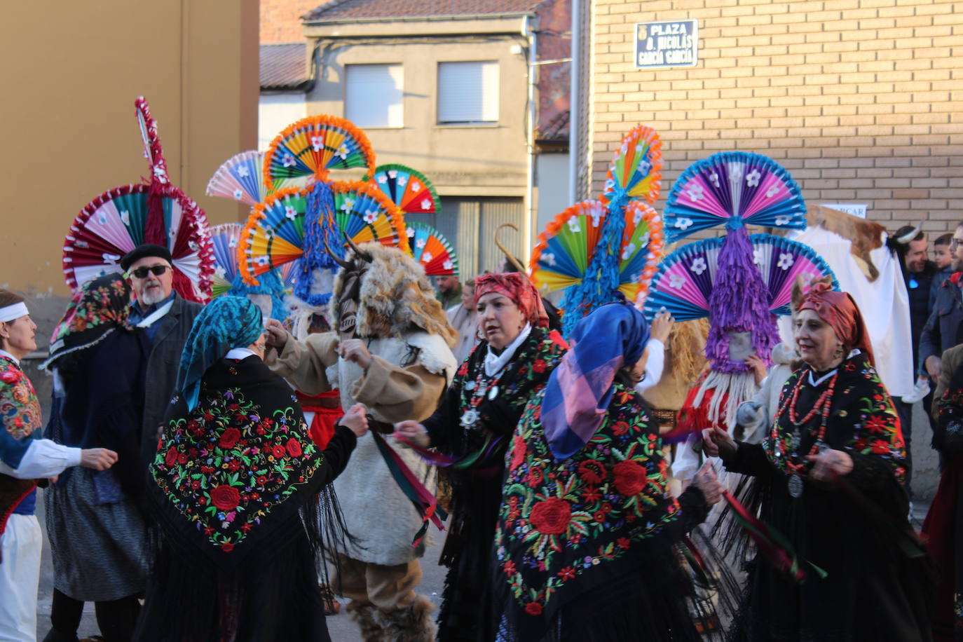 Cimanes del Tejar ha celebrado una de sus fiestas más enraizadas, el antruejo más tradicional