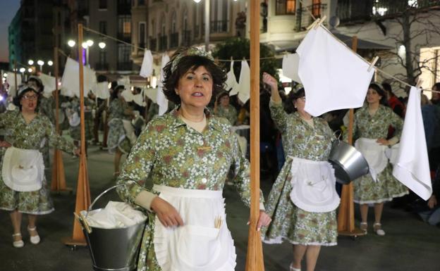 Galería. Las lavanderas acudieron al desfile de Carnaval.