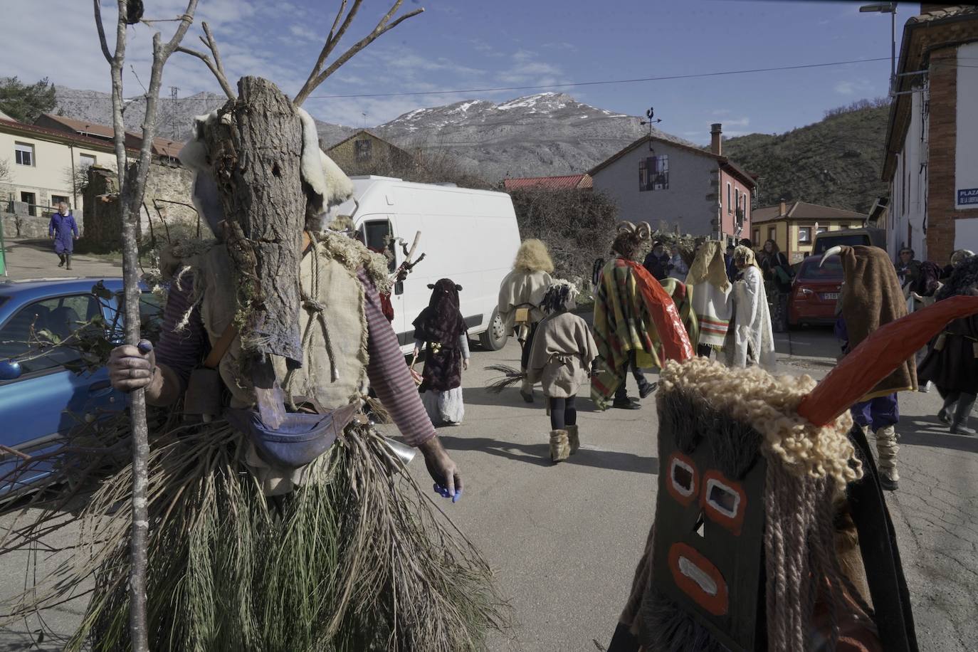 Dicen en Villalfeide que sus 'Caretos' «no son los más bonitos», pero están orgullosos de haber recuperado una tradición.