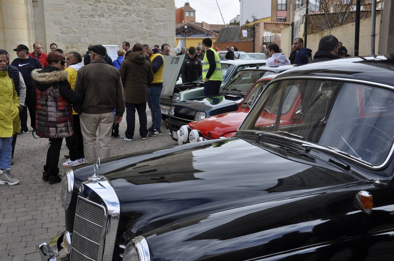 La 102ª Feria de Febrero ha tocado a su fin en una soleada mañana de domingo con miles de personas circulando por las calles de Valencia de Don Juan..