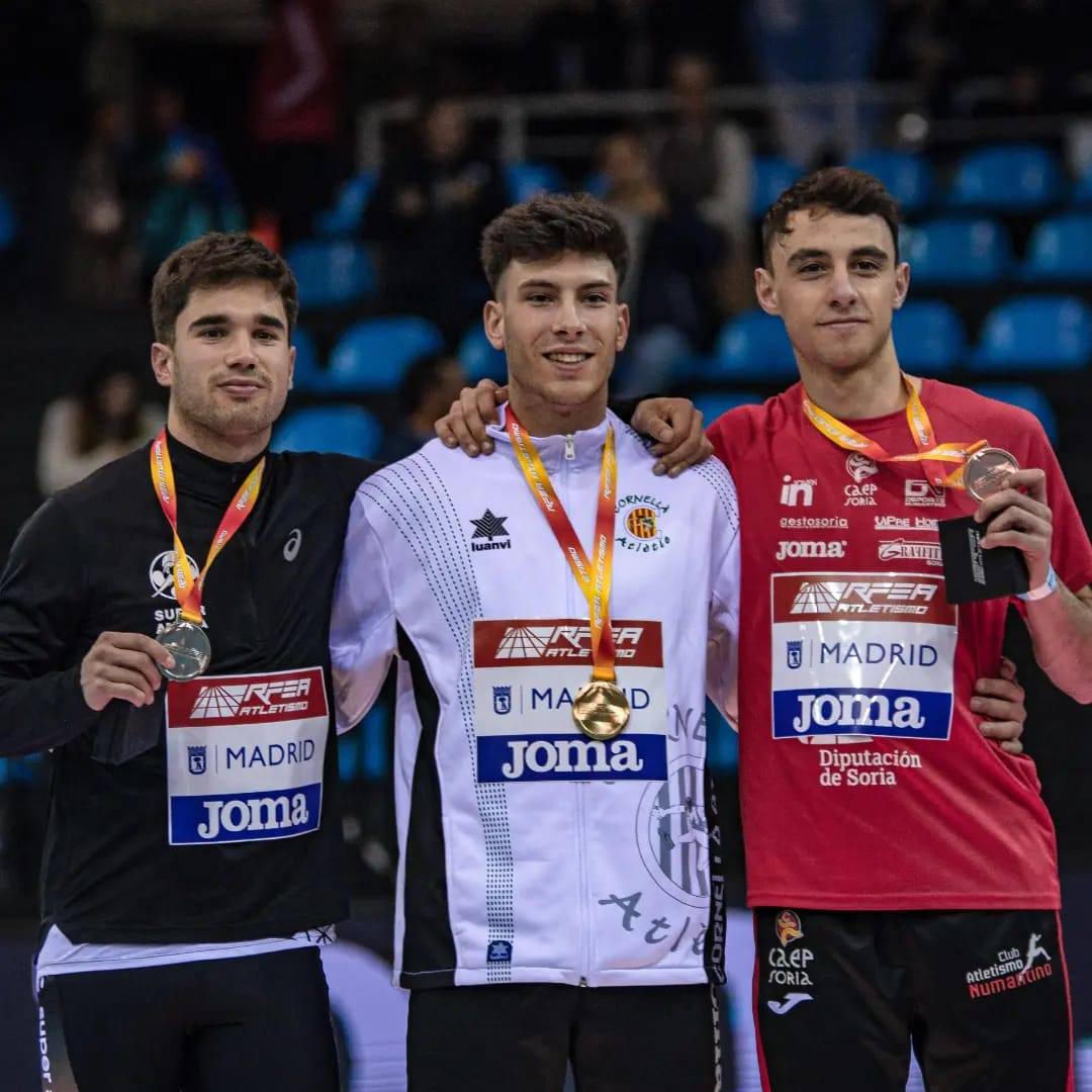 Los atletas leoneses hacen historia en el Campeonato de España de pista Cubierta.