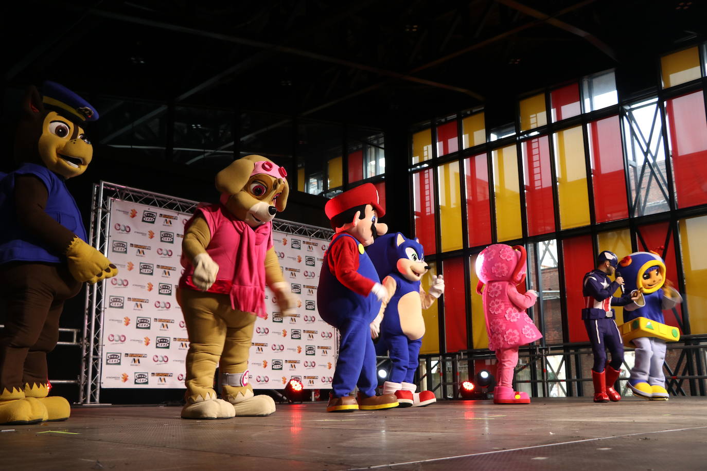 El Palacio de Exposiciones albergó esta cita en el Lunes de Carnaval y contó con la presencia de pequeños y mayores.