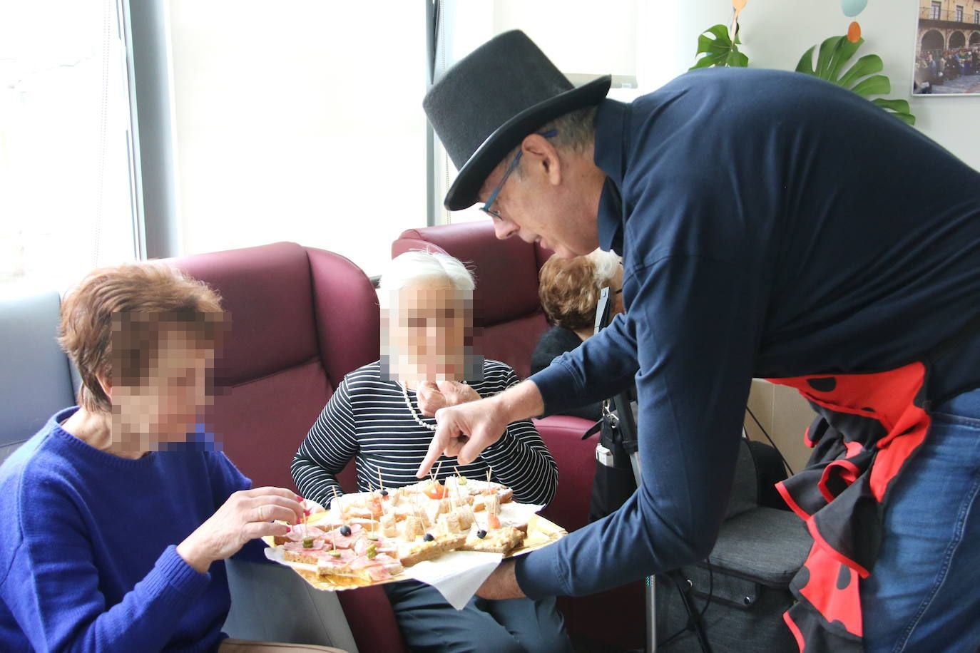 Celebración de Carnaval en Alzheimer León.