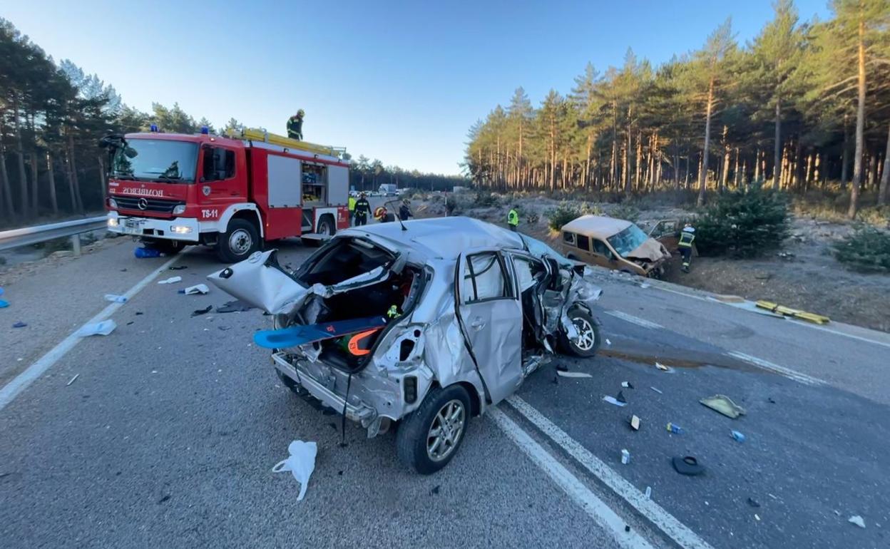 Captura de vídeo del lugar del accidente con los dos vehículos implicados. 
