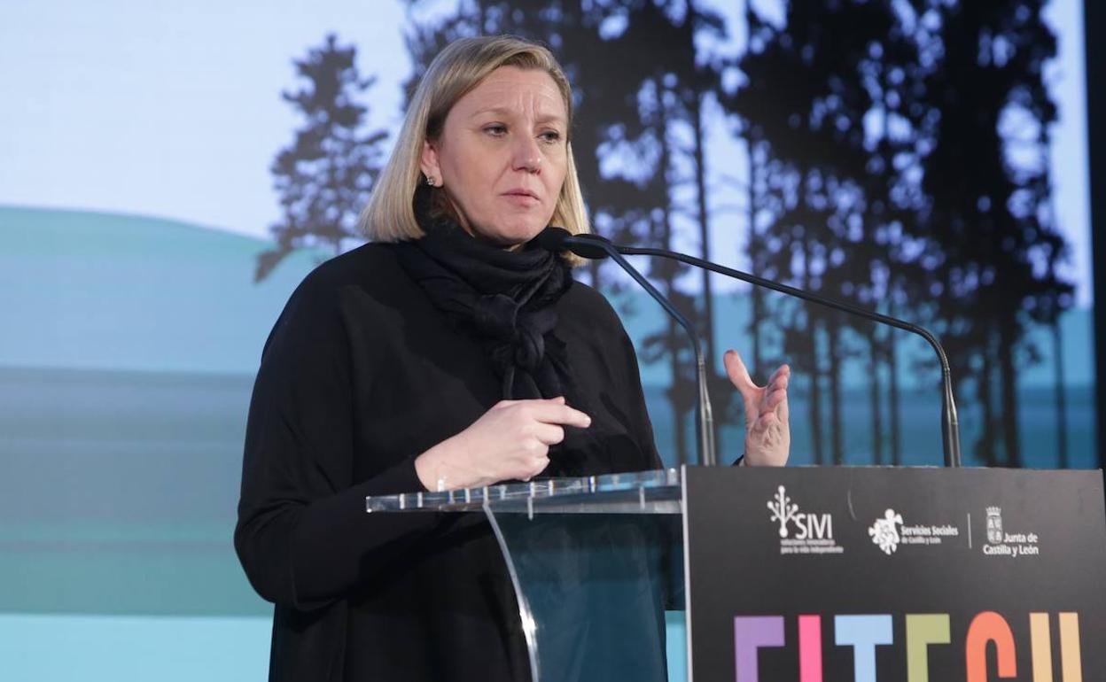 La consejera de Familia e Igualdad de Oportunidades clausura la I Feria Internacional de Innovación y Tecnología al Servicio de los Cuidados. 