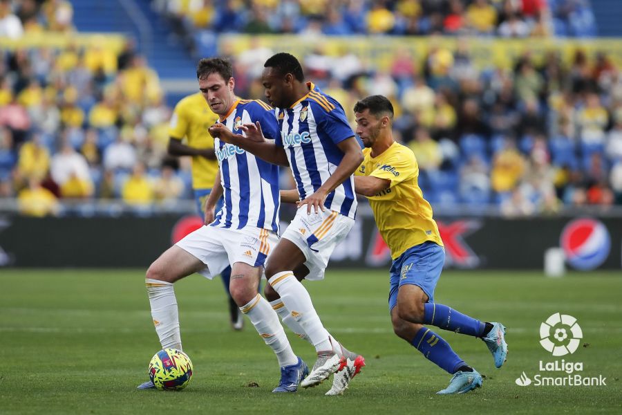 El conjunto berciano se midió a Las Palmas en el estadio Gran Canaria en busca de una victoria clave para buscar la permanencia