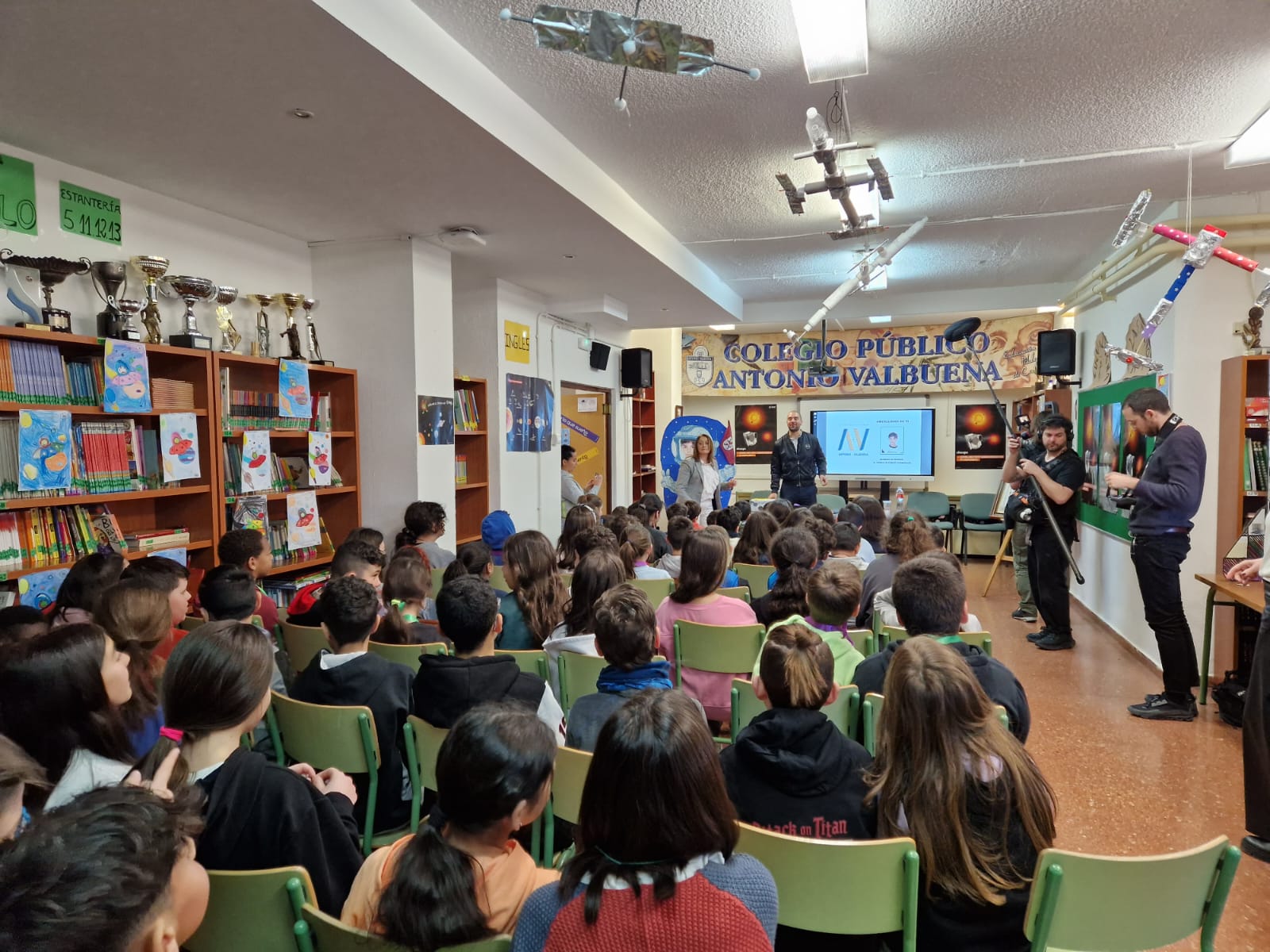 Fotos: Visita del Pablo Álvarez Colegio Público Antonio de Valbuena