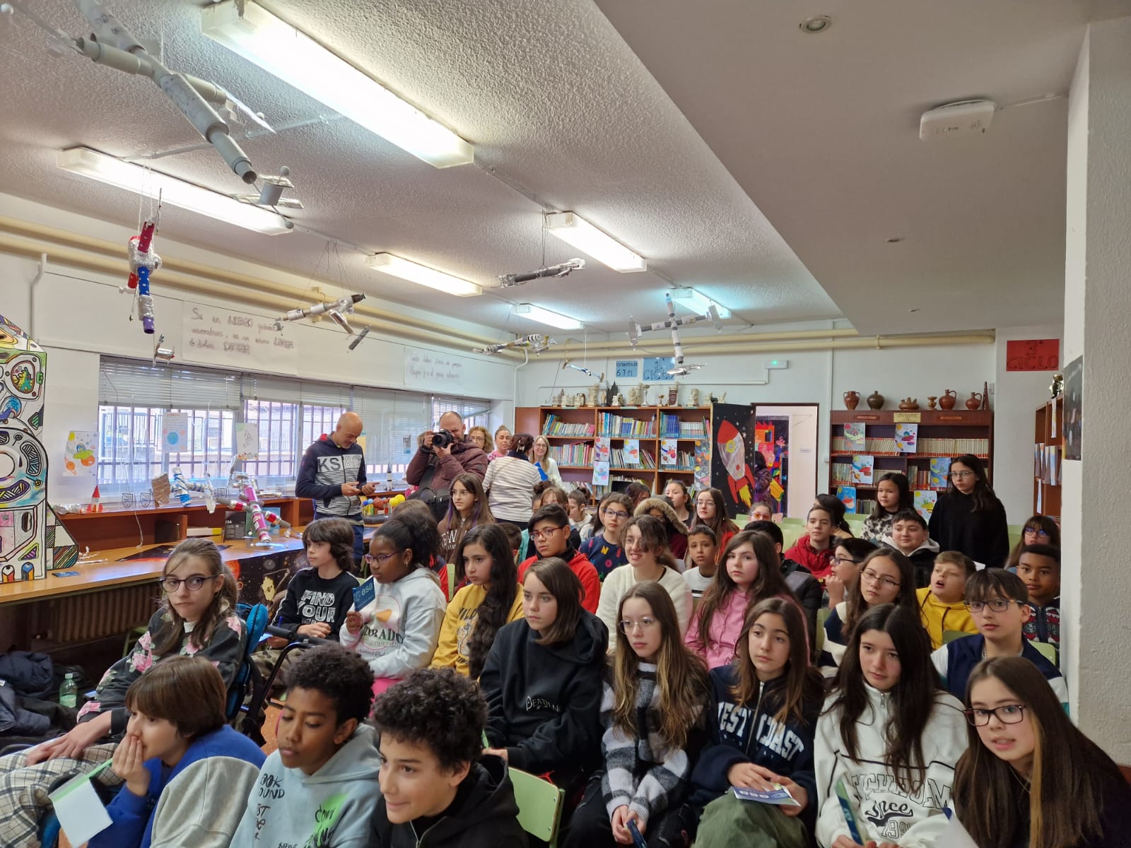 Fotos: Visita del Pablo Álvarez Colegio Público Antonio de Valbuena