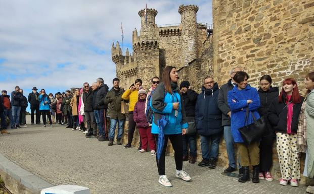 Un 4% de los visitantes a Ponferrada opta por el recorrido de Guías Bierzo para conocer el casco antiguo