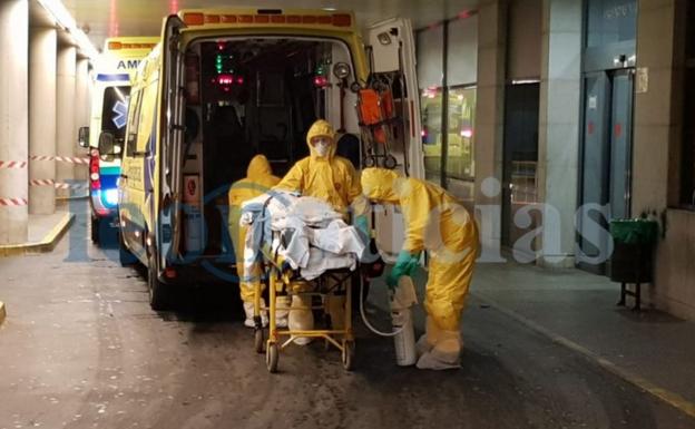 Llegada del paciente al servicio de urgencias del hospital de León.