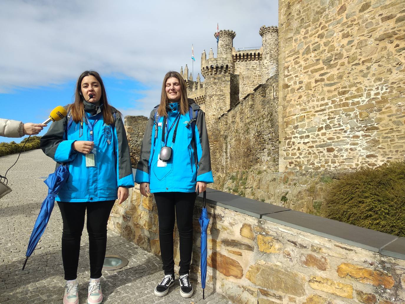 Visita guiada al Castillo de los Templarios de Ponferrada para conmemorar el primer año de Guías Bierzo.