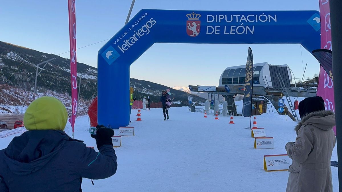 La estación de esquí de Valle Laciana-Leitariegos ha celebrado este fin de semana el Snow Weekend Festival con una gran participación de corredores y amantes de los deportes de invierno.