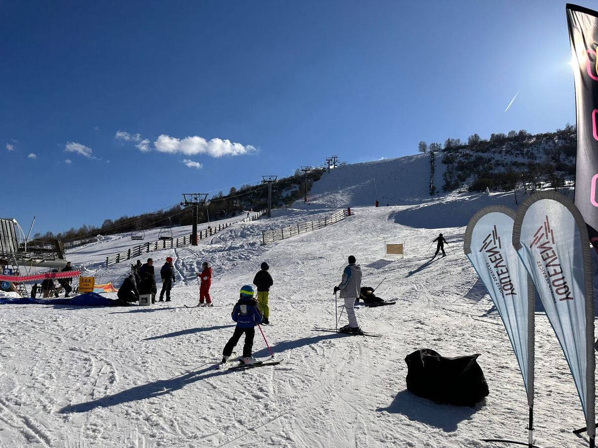 La estación de esquí de Valle Laciana-Leitariegos ha celebrado este fin de semana el Snow Weekend Festival con una gran participación de corredores y amantes de los deportes de invierno.