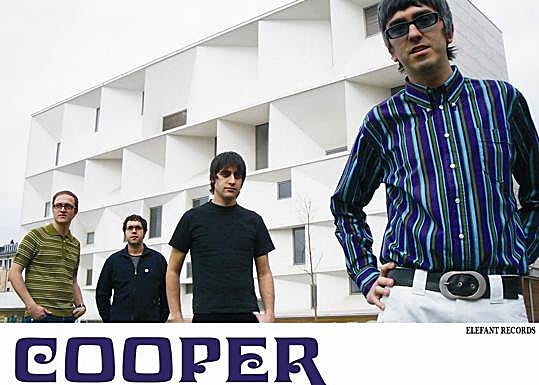 Cartel promocional de 747.