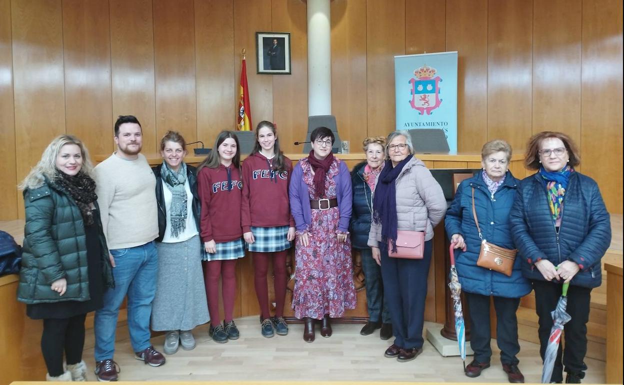 El salón de plenos del Ayuntamiento de San Andrés ha acogido este martes una de las actividades principales organizadas por la Concejalía de Bienestar Social con motivo del Día Internacional de la Mujer.