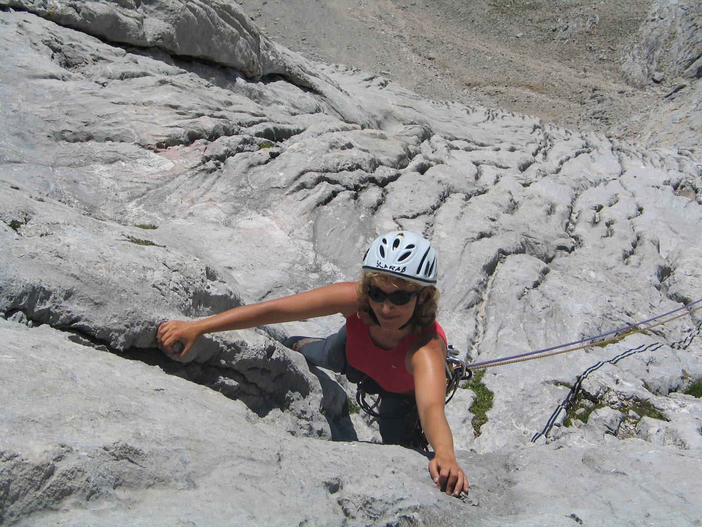 Esta leonesa es la primera mujer en subir cien veces (ya lleva 101) el Naranjo de Bulnes