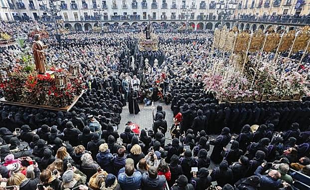 La Cofradía del Dulce Nombre de Jesús Nazareno presenta las novedades del acto de El Encuentro de la Semana Santa 2023.