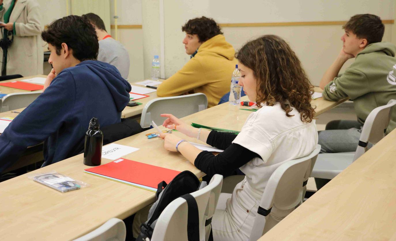 as pruebas se celebran en la Escuela de Ingenierías Industrial, Informática y Aeroespacial de la ULE y la entrega de medallas será mañana en el Aula Magna San Isidoro.