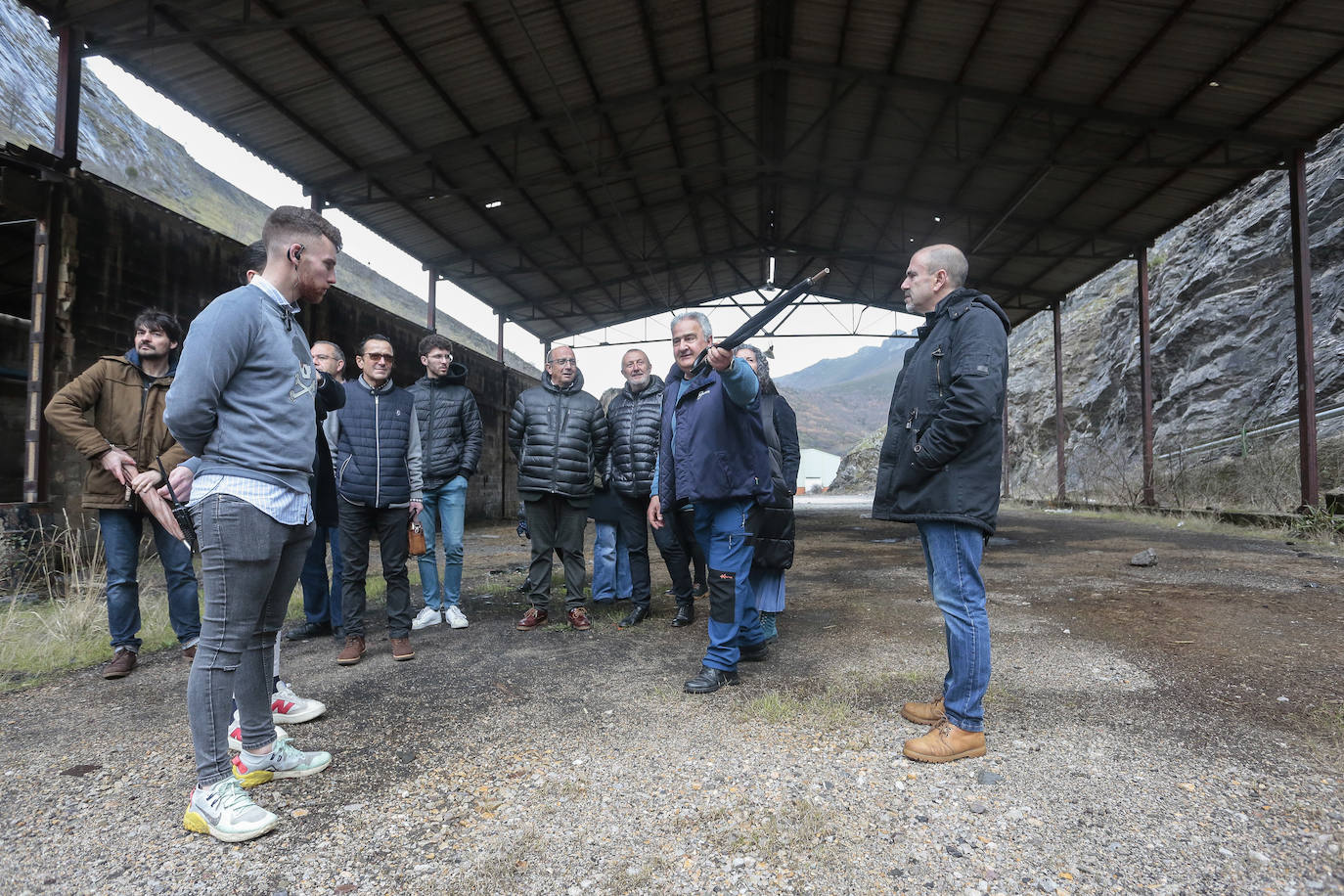 Celebración de una segunda gala minera con la visita al complejo de fábrica de la Hullera Vasco Leonesa. 