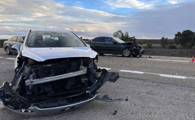 Imagen de los dos vehículos implicados en el accidente. 