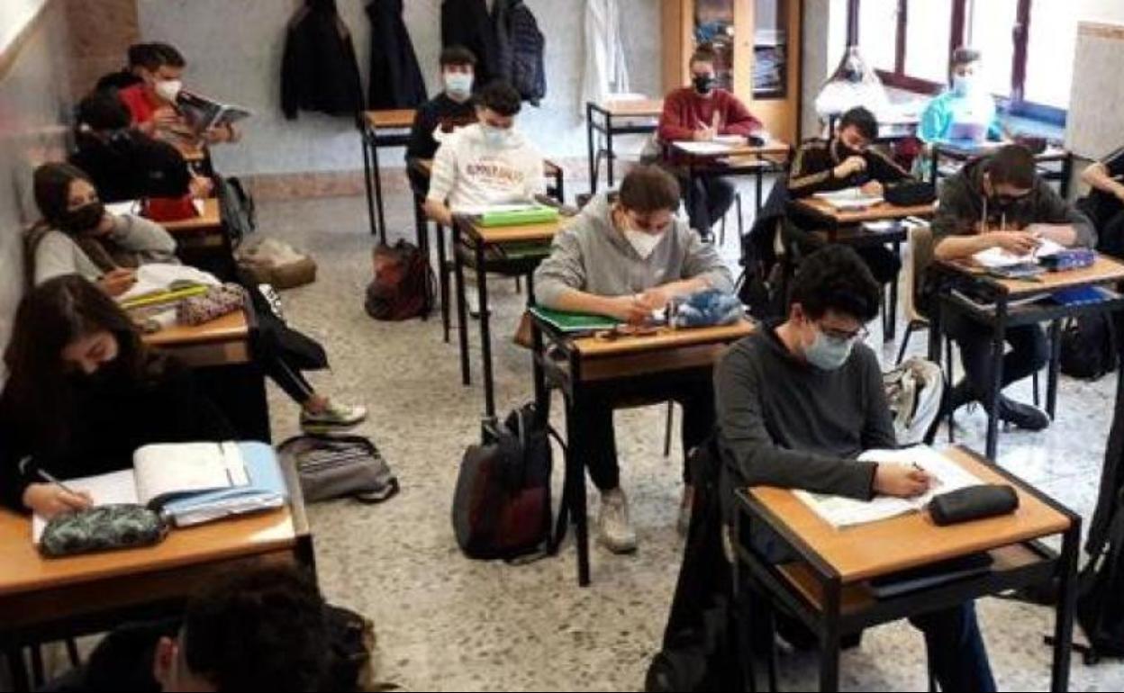 La Consejería de Educación de la Junta de Castilla y León publicó hoy en el Boletín Oficial de la Comunidad (Bocyl) el acceso a la categoría II de la carrera profesional.