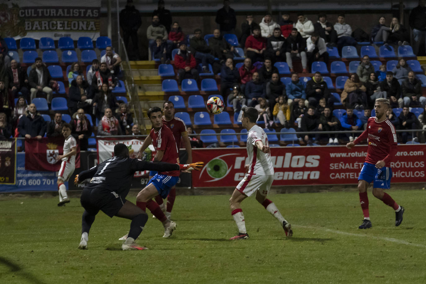 CD Teruel contra Cultural Leonesa