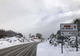 La nieve sigue sobre la provincia de León.