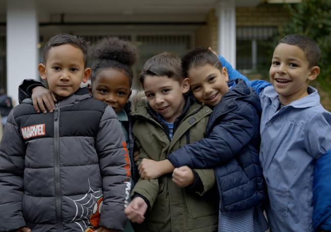 Varios alumnos del CEIP Gumersindo Azcárate.