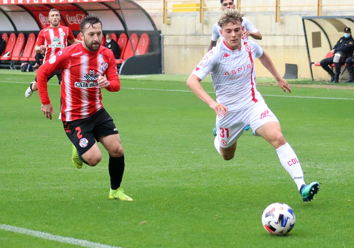 Marcos González, en un partido con la Cultural.