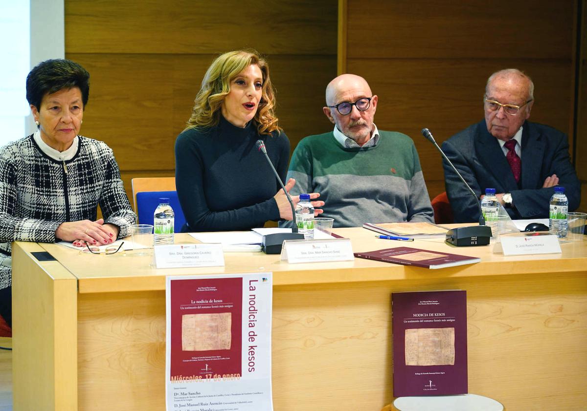 Imagen principal - Presentación del libro 'La nodicia de kesos. Un testimonio del romance leonés más antiguo'.