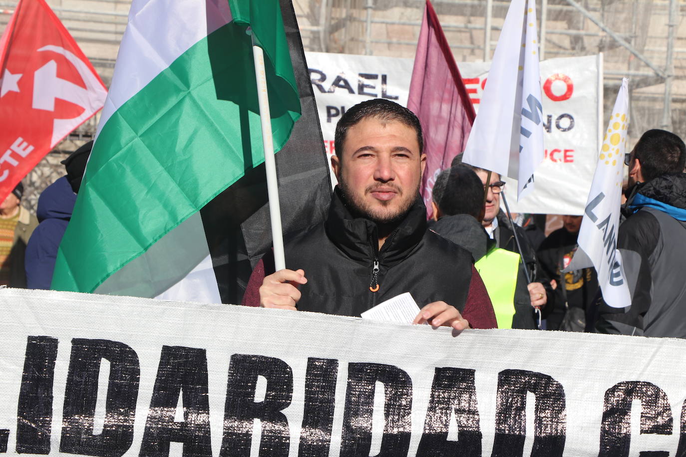 León se concentra por Palestina