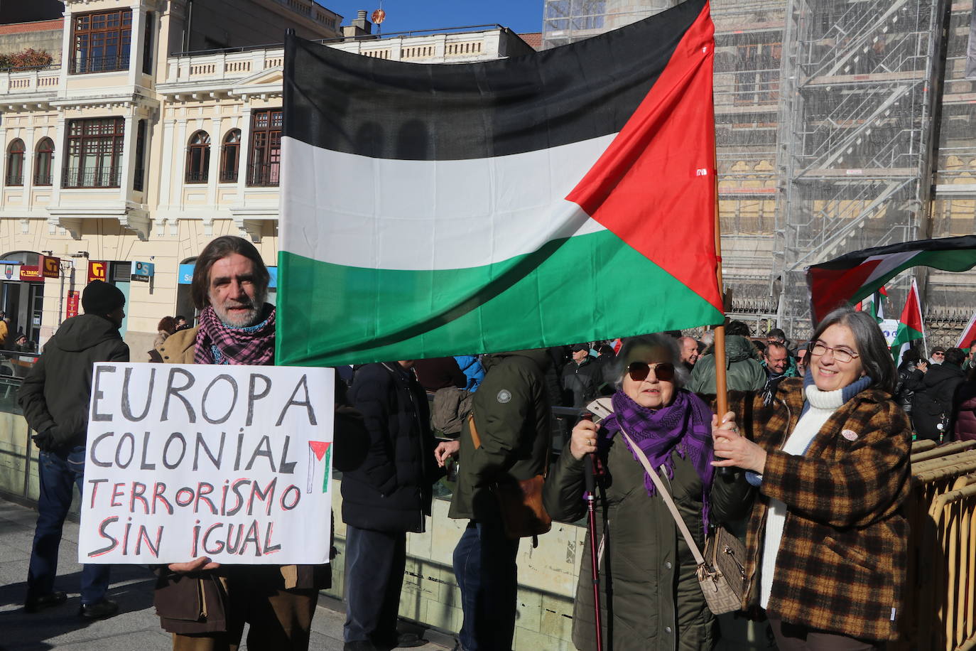 León se concentra por Palestina